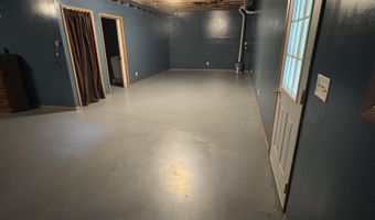 6 County Road 70 E, Bloomfield, IN 47424