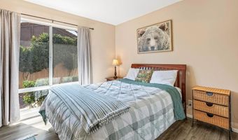 2092 Golden Circle Dr, Escondido, CA 92026