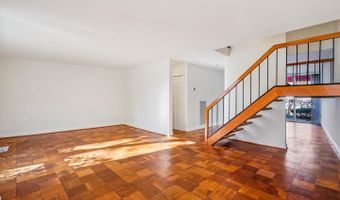 5005 BATTERY Ln #1, Bethesda, MD 20814
