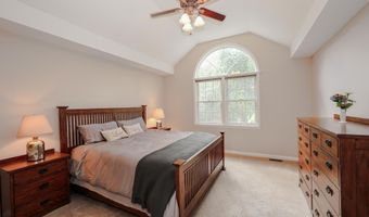 4 Jennifer Ln, Amherst, NH 03031