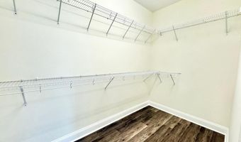 1665 KENTON Rd 101, Dover, DE 19904
