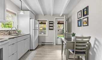 51 Osceola Ave, Narragansett, RI 02882