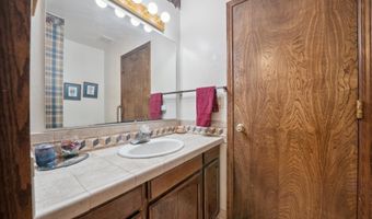 12834 EHLEN Rd, Aurora, OR 97002