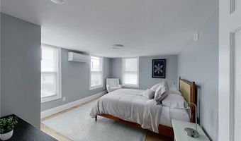 382 Spring St 2, Newport, RI 02840