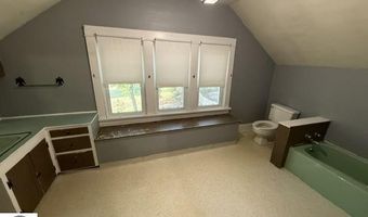 707 W Center St, Alma, MI 48801