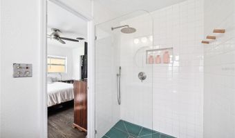 2102 IVANHOE Rd, Orlando, FL 32804