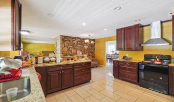 313 Kimsey St, Baldwin, GA 30511