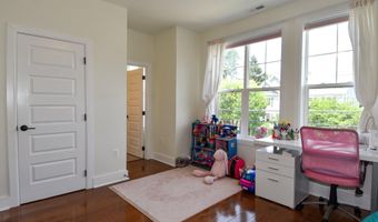 5802 WILMETT, Bethesda, MD 20817