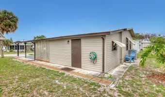 949 Laurel Cir, Barefoot Bay, FL 32976