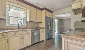 19328 Stirrup Dr, Abingdon, VA 24211