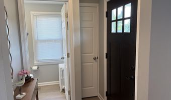 154 8th St A, Belford, NJ 07718