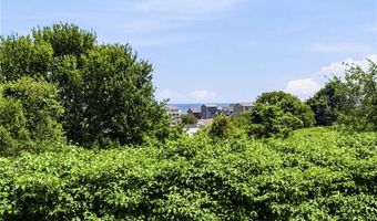 39 Hope Ln, Narragansett, RI 02882