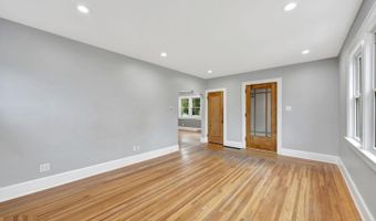 5516 Raceview Ave, Cincinnati, OH 45248
