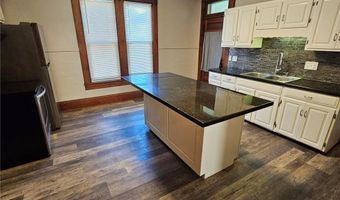 1136 Kearney St, Atchison, KS 66002