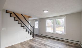 27 Flanders St, Auburn, ME 04210