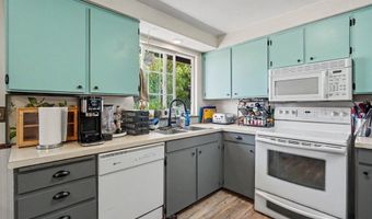 111 Enos St, Amity, OR 97101