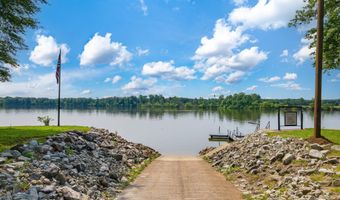 1265 Stokes Ln, Bath Springs, TN 38311