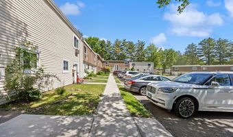 7 Sutton Pl 7, Bloomfield, CT 06002