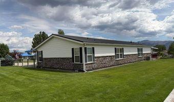 230 Redbird Ln, Challis, ID 83226