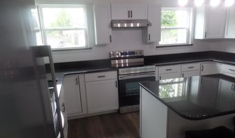 19 S Lester St, Bloomfield, IN 47424