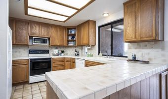 9522 Sage Hill Way, Escondido, CA 92026