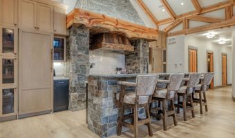 30 Bear Dance Vlg, Bigfork, MT 59911