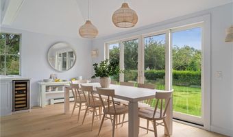 124 Harrison Ave, Newport, RI 02840