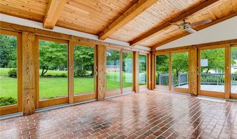 14383 Country Club Dr, Ashland, VA 23005