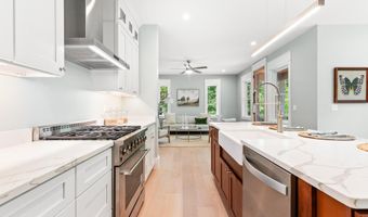 907 Richville Rd, Standish, ME 04084