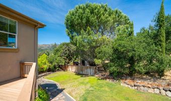 5569 Pepperwood Rd, Santa Rosa, CA 95409