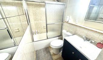 53 Beverly Dr, Bridgeport, CT 06610