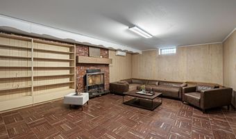 501 N Van Buren St, Auburn, IN 46706