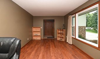 508 Rosemary Ln, Anamosa, IA 52205