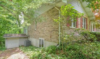 1221 Bridge Park Dr, Alton, IL 62002