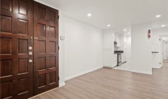 5334 Lindley Ave 125, Encino, CA 91316