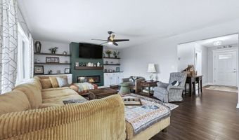 1603 Hickory Holw, Auburn, IN 46706