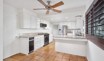 728 Rainbow Hills Rd, Fallbrook, CA 92028