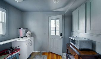 9 Dartmouth St, Newport, RI 02840