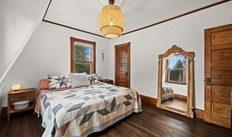 544 Main St, Acushnet, MA 02743