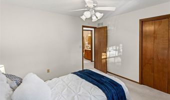 4441 Chantel Dr, Alton, IL 62002