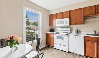 2610 WINDBREAK Dr, Alexandria, VA 22306