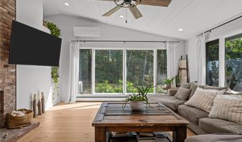 33 Slavin Path, Glocester, RI 02814