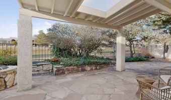 9735 Village Green Dr NE, Albuquerque, NM 87111