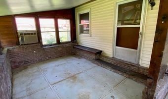 319 N 10th St, Atchison, KS 66002
