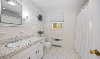 111 Lebanon Rd, Bethany, CT 06524