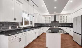 4917 ERIE St, Annandale, VA 22003