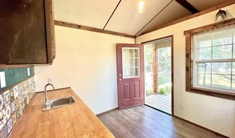 1305 S Country Club Cir, Carlsbad, NM 88220