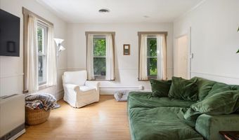 4 Center St, Barre, VT 05641