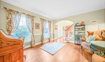 8 Hemingway Dr, Alexandria Twp., NJ 08848