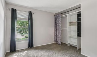 1520 Ploma Dr, Ballwin, MO 63021